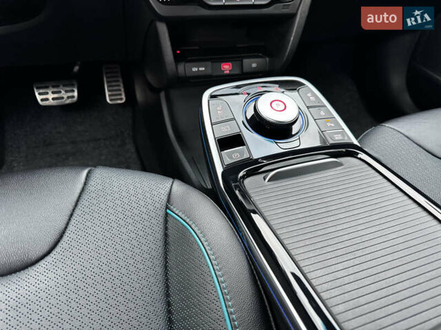 Серый Киа Niro, объемом двигателя 0 л и пробегом 37 тыс. км за 24800 $, фото 45 на Automoto.ua
