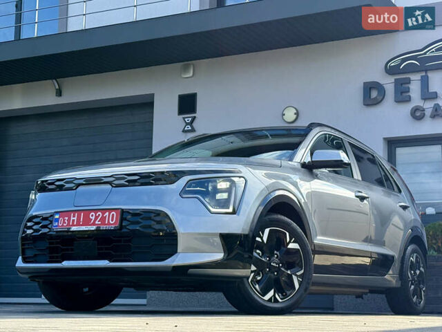 Серый Киа Niro, объемом двигателя 0 л и пробегом 95 тыс. км за 22700 $, фото 10 на Automoto.ua
