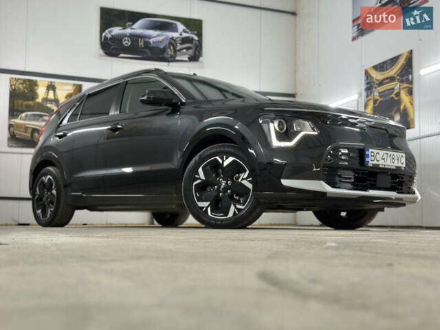 Серый Киа Niro, объемом двигателя 0 л и пробегом 120 тыс. км за 20900 $, фото 5 на Automoto.ua