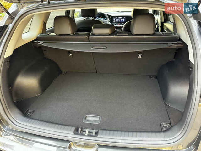 Серый Киа Niro, объемом двигателя 0 л и пробегом 37 тыс. км за 24800 $, фото 58 на Automoto.ua