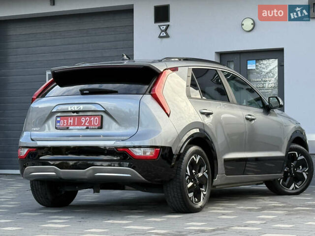 Серый Киа Niro, объемом двигателя 0 л и пробегом 95 тыс. км за 22700 $, фото 30 на Automoto.ua