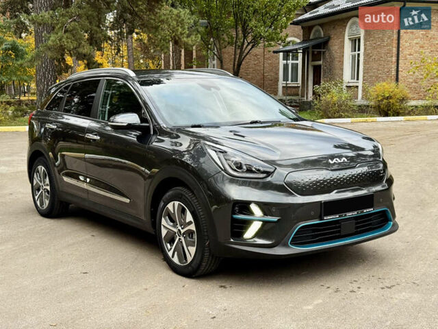 Серый Киа Niro, объемом двигателя 0 л и пробегом 37 тыс. км за 24800 $, фото 7 на Automoto.ua