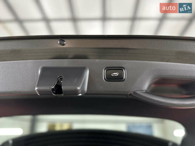 Серый Киа Niro, объемом двигателя 0 л и пробегом 120 тыс. км за 20900 $, фото 100 на Automoto.ua