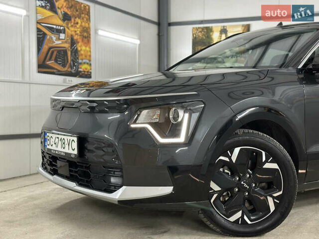 Серый Киа Niro, объемом двигателя 0 л и пробегом 120 тыс. км за 20900 $, фото 21 на Automoto.ua