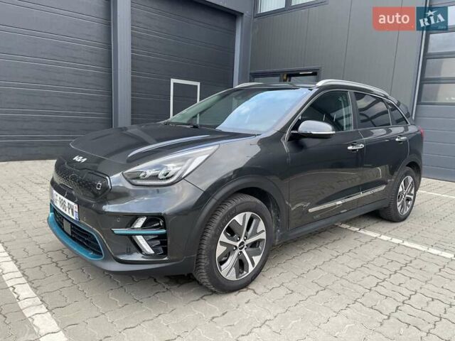 Серый Киа Niro, объемом двигателя 0 л и пробегом 74 тыс. км за 22700 $, фото 1 на Automoto.ua