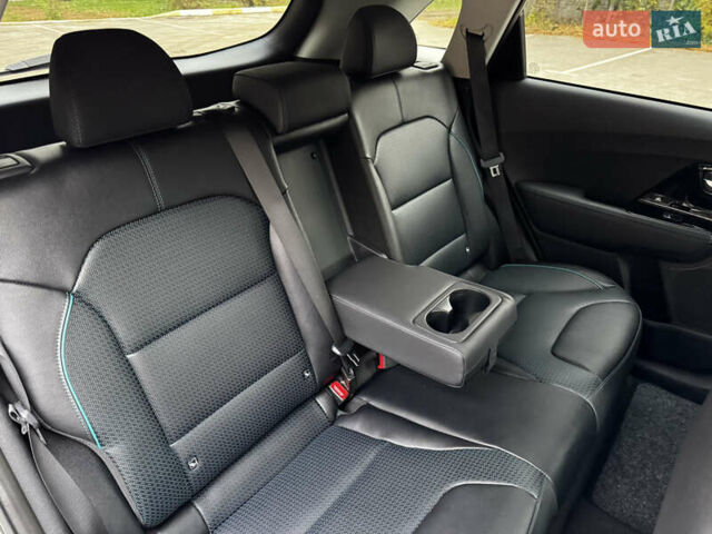 Серый Киа Niro, объемом двигателя 0 л и пробегом 37 тыс. км за 24800 $, фото 56 на Automoto.ua