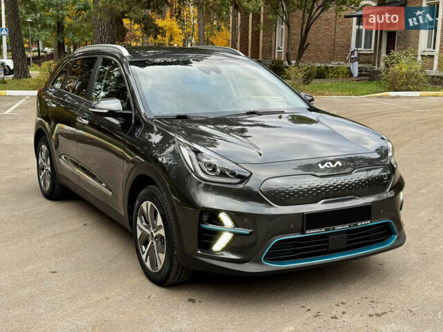 Серый Киа Niro, объемом двигателя 0 л и пробегом 37 тыс. км за 24800 $, фото 2 на Automoto.ua