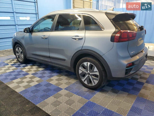 Серый Киа Niro, объемом двигателя 0 л и пробегом 185 тыс. км за 13900 $, фото 2 на Automoto.ua