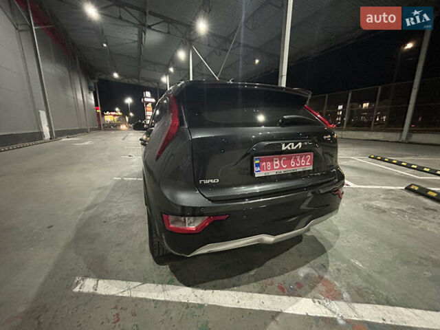 Серый Киа Niro, объемом двигателя 0 л и пробегом 133 тыс. км за 22299 $, фото 10 на Automoto.ua