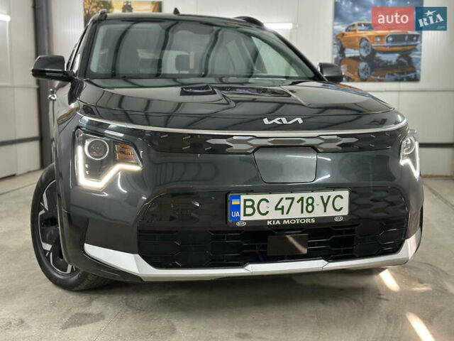 Серый Киа Niro, объемом двигателя 0 л и пробегом 120 тыс. км за 20900 $, фото 14 на Automoto.ua