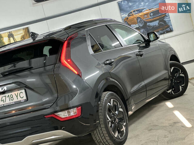 Серый Киа Niro, объемом двигателя 0 л и пробегом 120 тыс. км за 20900 $, фото 43 на Automoto.ua