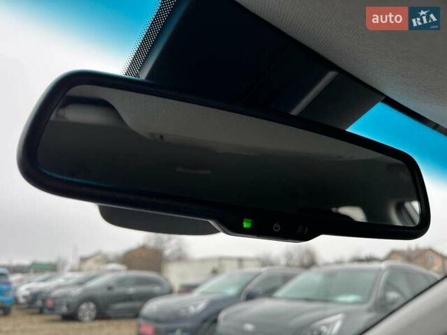 Серый Киа Niro, объемом двигателя 0 л и пробегом 37 тыс. км за 24900 $, фото 51 на Automoto.ua