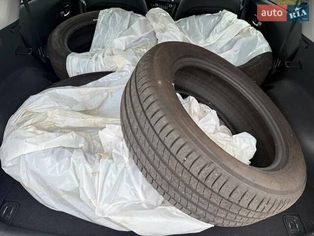 Сірий Кіа Niro, об'ємом двигуна 0 л та пробігом 38 тис. км за 24800 $, фото 27 на Automoto.ua