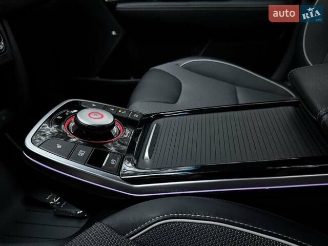 Сірий Кіа Niro, об'ємом двигуна 0 л та пробігом 72 тис. км за 22999 $, фото 57 на Automoto.ua