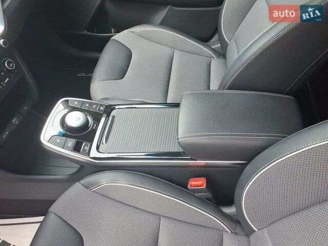Сірий Кіа Niro, об'ємом двигуна 0 л та пробігом 72 тис. км за 22999 $, фото 107 на Automoto.ua