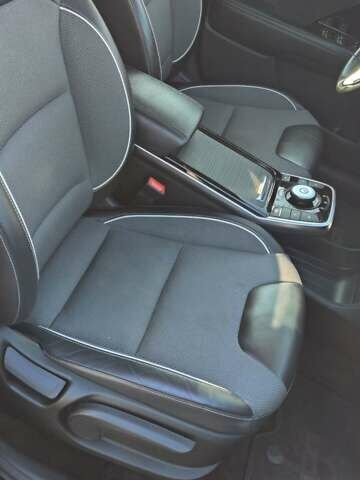 Серый Киа Niro, объемом двигателя 0 л и пробегом 117 тыс. км за 18400 $, фото 24 на Automoto.ua