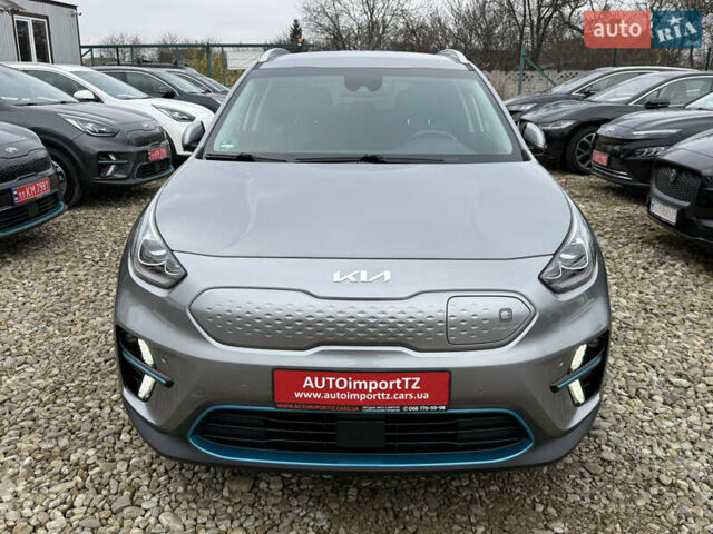 Серый Киа Niro, объемом двигателя 0 л и пробегом 70 тыс. км за 24400 $, фото 25 на Automoto.ua