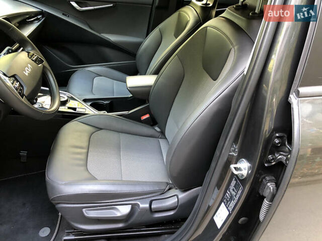 Киа Niro 2022 в Николаеве на Automoto.ua Серый Киа Niro, объемом двигателя 0 л и пробегом 105 тыс. км за 21700 $, фото 8 на Automoto.ua