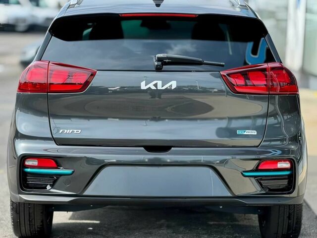 Сірий Кіа Niro, об'ємом двигуна 0 л та пробігом 26 тис. км за 6500 $, фото 4 на Automoto.ua