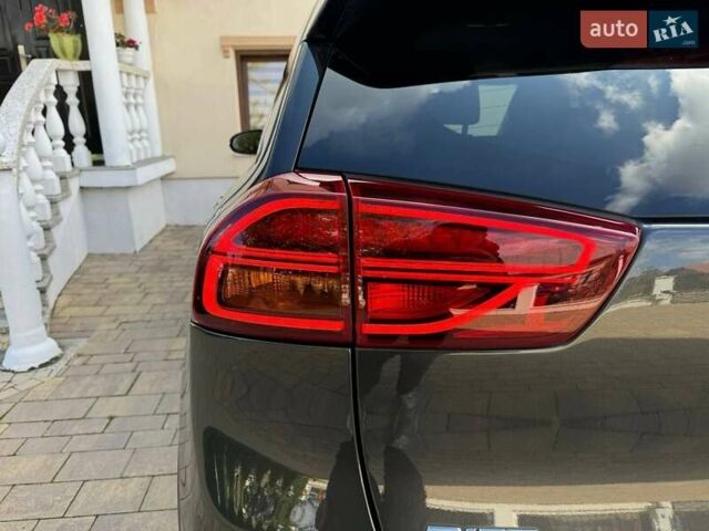 Сірий Кіа Niro, об'ємом двигуна 0 л та пробігом 69 тис. км за 23999 $, фото 22 на Automoto.ua