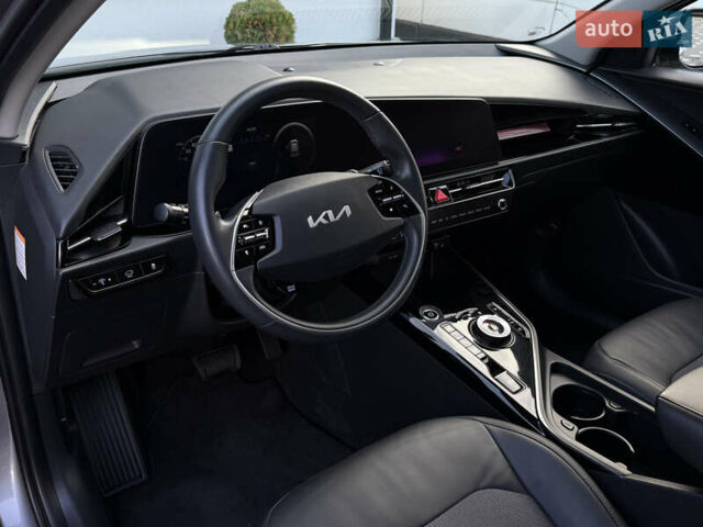 Серый Киа Niro, объемом двигателя 0 л и пробегом 95 тыс. км за 22700 $, фото 44 на Automoto.ua