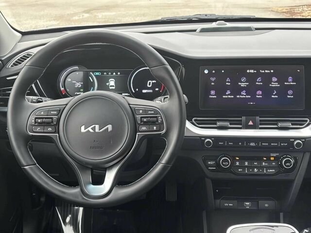Серый Киа Niro, объемом двигателя 0 л и пробегом 21 тыс. км за 11000 $, фото 10 на Automoto.ua
