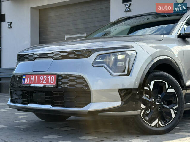 Серый Киа Niro, объемом двигателя 0 л и пробегом 95 тыс. км за 22700 $, фото 13 на Automoto.ua