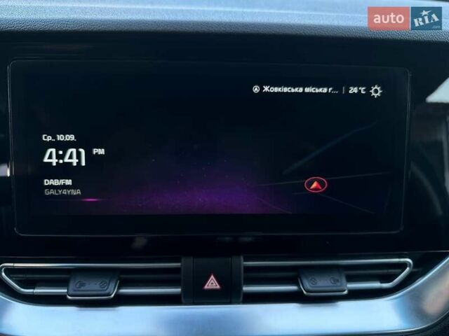 Сірий Кіа Niro, об'ємом двигуна 0 л та пробігом 73 тис. км за 23900 $, фото 56 на Automoto.ua