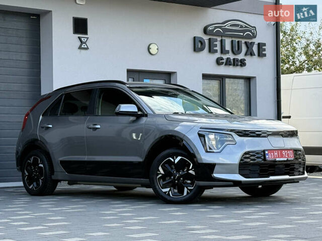 Серый Киа Niro, объемом двигателя 0 л и пробегом 95 тыс. км за 22700 $, фото 5 на Automoto.ua