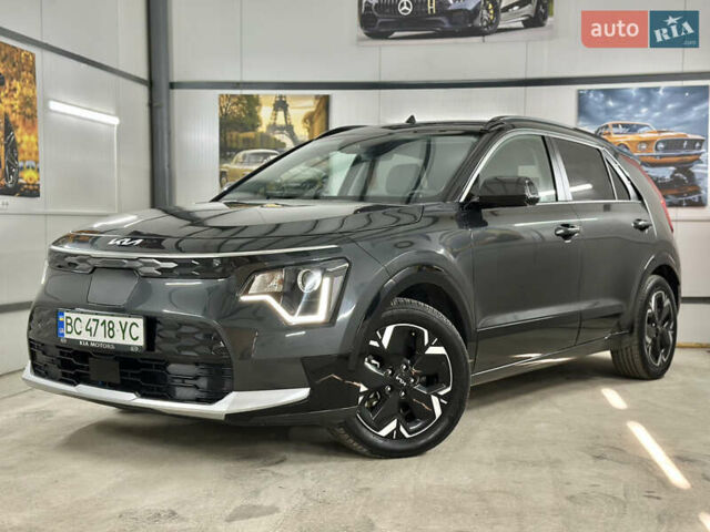 Серый Киа Niro, объемом двигателя 0 л и пробегом 120 тыс. км за 20900 $, фото 20 на Automoto.ua