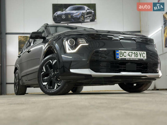 Серый Киа Niro, объемом двигателя 0 л и пробегом 120 тыс. км за 20900 $, фото 3 на Automoto.ua