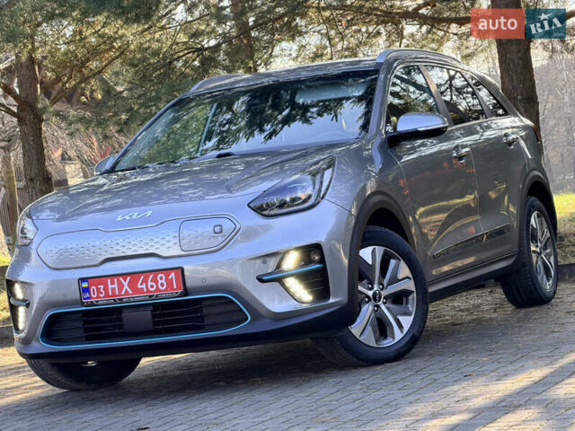 Сірий Кіа Niro, об'ємом двигуна 0 л та пробігом 60 тис. км за 22400 $, фото 2 на Automoto.ua
