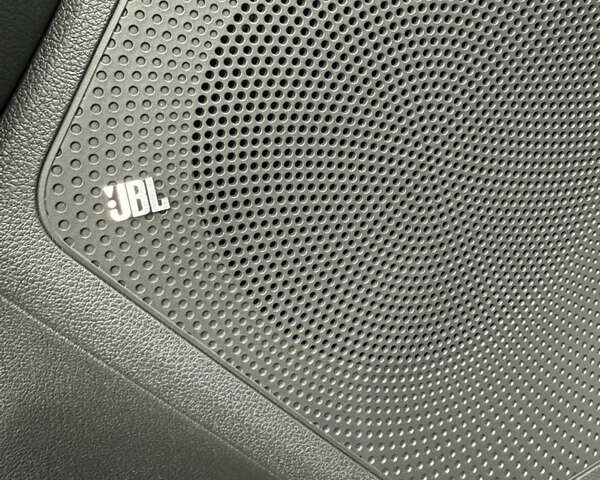 Серый Киа Niro, объемом двигателя 0 л и пробегом 37 тыс. км за 24400 $, фото 38 на Automoto.ua