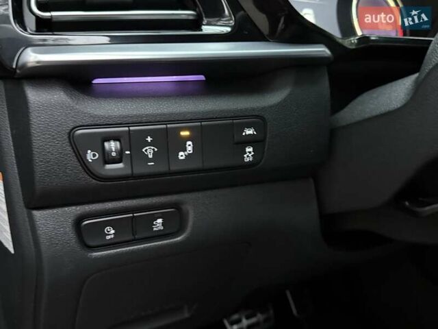 Сірий Кіа Niro, об'ємом двигуна 0 л та пробігом 72 тис. км за 22999 $, фото 46 на Automoto.ua