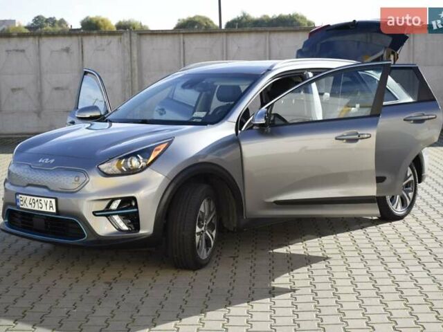 Серый Киа Niro, объемом двигателя 0 л и пробегом 98 тыс. км за 19500 $, фото 27 на Automoto.ua
