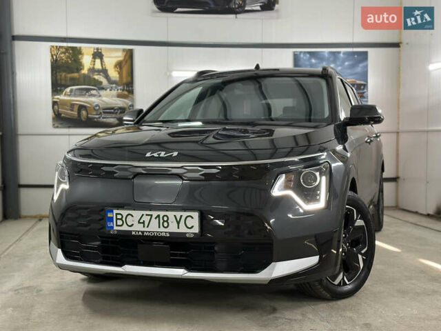 Серый Киа Niro, объемом двигателя 0 л и пробегом 120 тыс. км за 20900 $, фото 18 на Automoto.ua