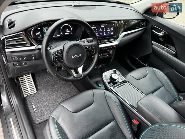 Серый Киа Niro, объемом двигателя 0 л и пробегом 37 тыс. км за 24800 $, фото 34 на Automoto.ua