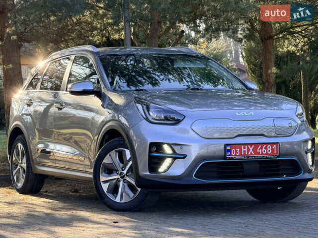 Сірий Кіа Niro, об'ємом двигуна 0 л та пробігом 60 тис. км за 22400 $, фото 4 на Automoto.ua