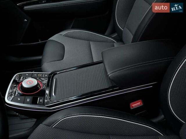 Сірий Кіа Niro, об'ємом двигуна 0 л та пробігом 72 тис. км за 22999 $, фото 58 на Automoto.ua