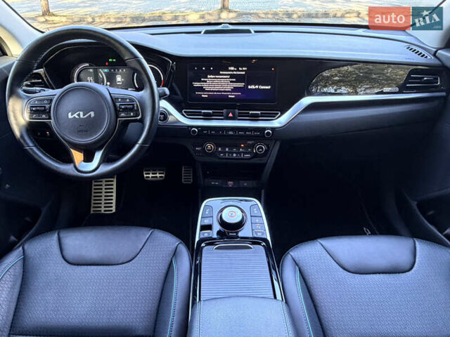 Серый Киа Niro, объемом двигателя 0 л и пробегом 32 тыс. км за 24950 $, фото 22 на Automoto.ua