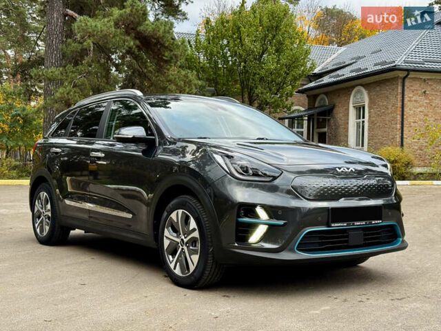 Серый Киа Niro, объемом двигателя 0 л и пробегом 37 тыс. км за 24800 $, фото 6 на Automoto.ua