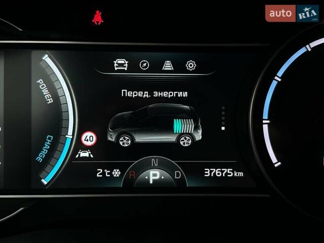 Серый Киа Niro, объемом двигателя 0 л и пробегом 37 тыс. км за 24900 $, фото 50 на Automoto.ua