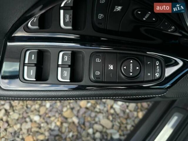 Сірий Кіа Niro, об'ємом двигуна 0 л та пробігом 73 тис. км за 23900 $, фото 36 на Automoto.ua