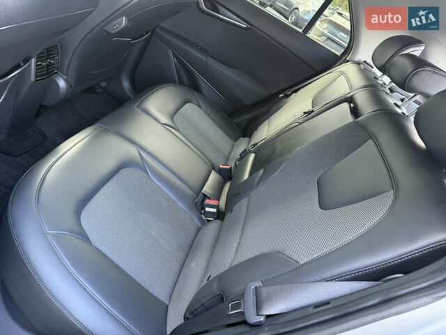 Серый Киа Niro, объемом двигателя 0 л и пробегом 95 тыс. км за 22700 $, фото 84 на Automoto.ua
