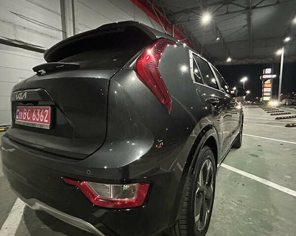 Серый Киа Niro, объемом двигателя 0 л и пробегом 133 тыс. км за 22299 $, фото 4 на Automoto.ua