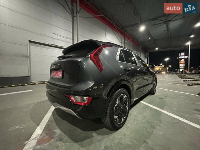 Серый Киа Niro, объемом двигателя 0 л и пробегом 133 тыс. км за 22299 $, фото 11 на Automoto.ua