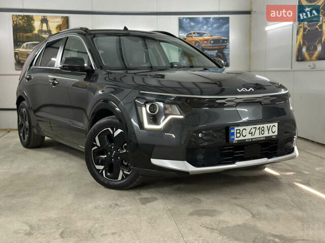 Серый Киа Niro, объемом двигателя 0 л и пробегом 120 тыс. км за 20900 $, фото 7 на Automoto.ua