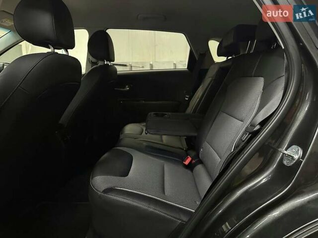 Серый Киа Niro, объемом двигателя 0 л и пробегом 44 тыс. км за 24900 $, фото 64 на Automoto.ua