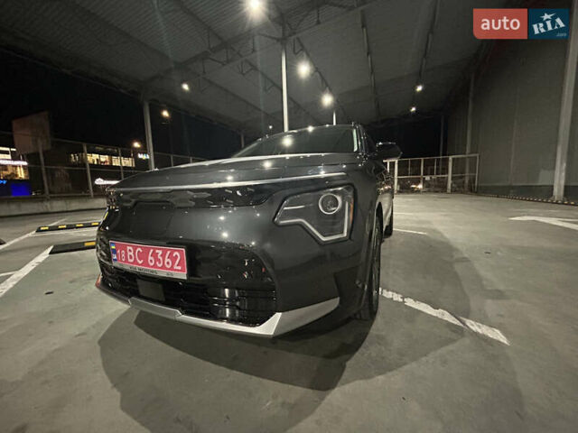 Серый Киа Niro, объемом двигателя 0 л и пробегом 133 тыс. км за 22299 $, фото 5 на Automoto.ua