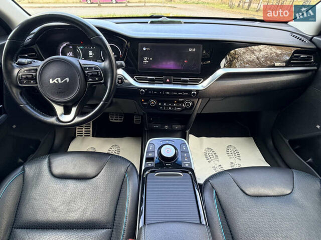 Серый Киа Niro, объемом двигателя 0 л и пробегом 39 тыс. км за 24400 $, фото 21 на Automoto.ua